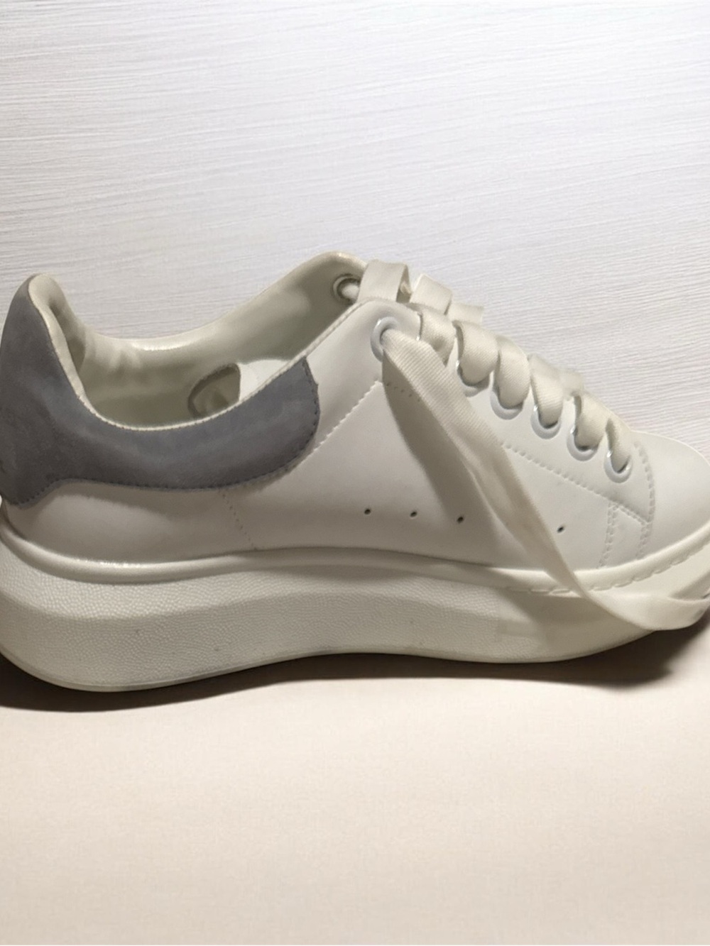 Alexander McQueen Off-White Leather Platform Sneakers - Picture 4 of 5